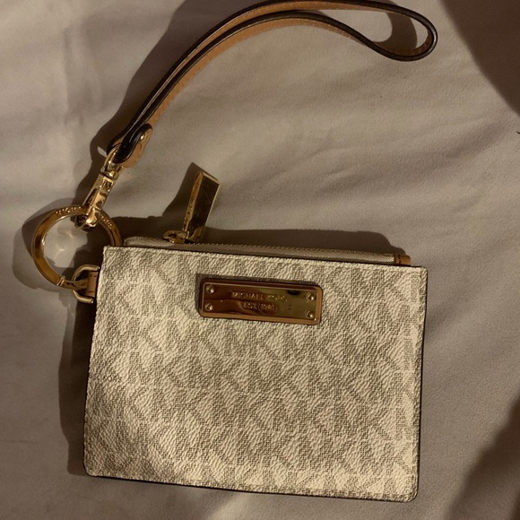 Michael Kors Handbags - MK Wallet